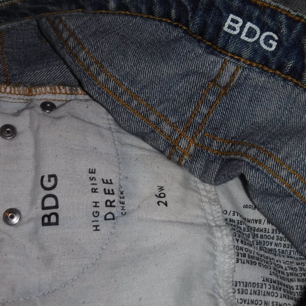 BDG Urban Outfitters High Rise Dree Cheeky Shorts Cutoff Jean Denim Dingy Wash - Picture 2 of 3